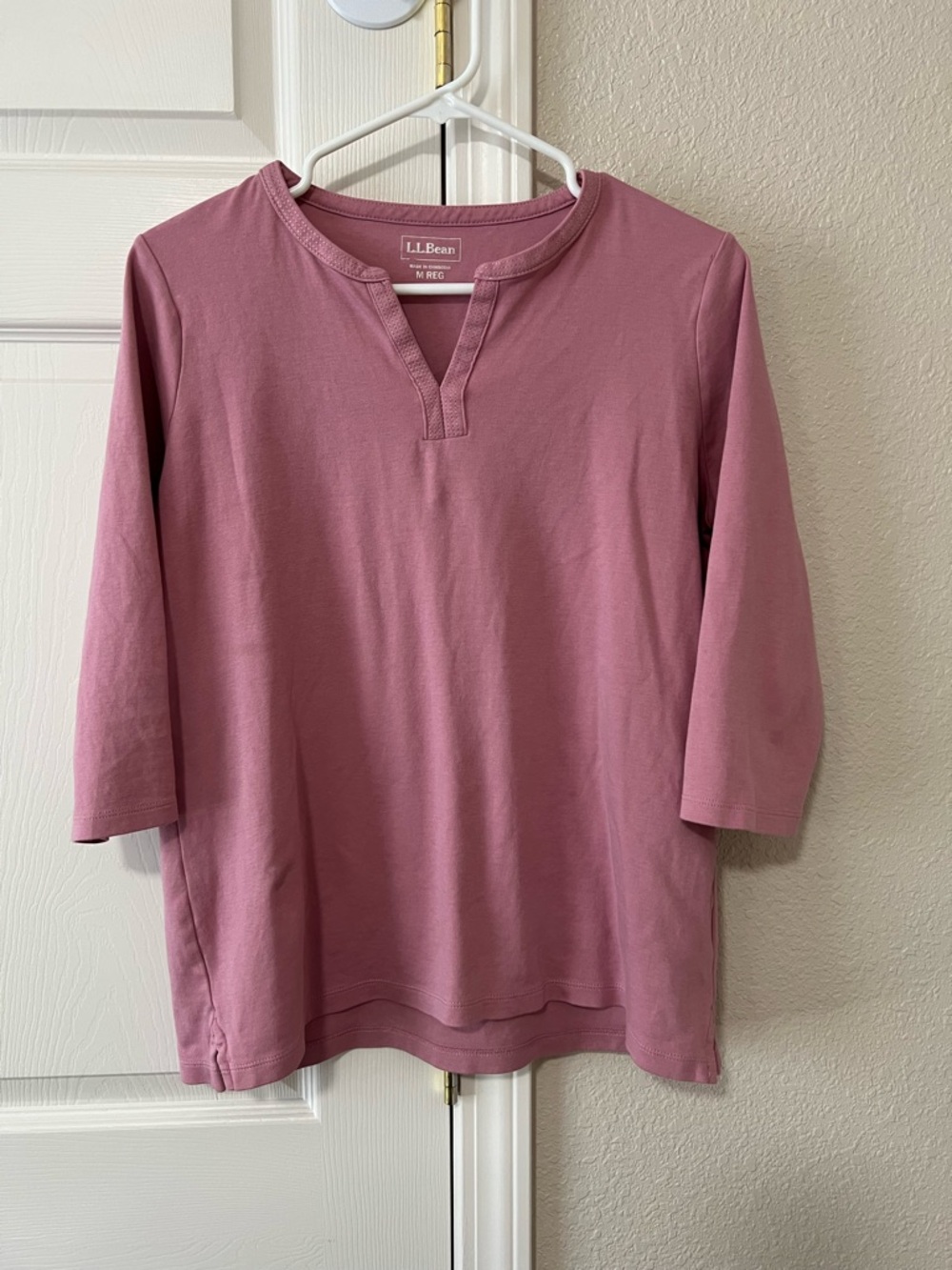 LL Bean Dusty Rose Split Neck 3/4 Sleeve Tunic Top Size Medium Style 503593